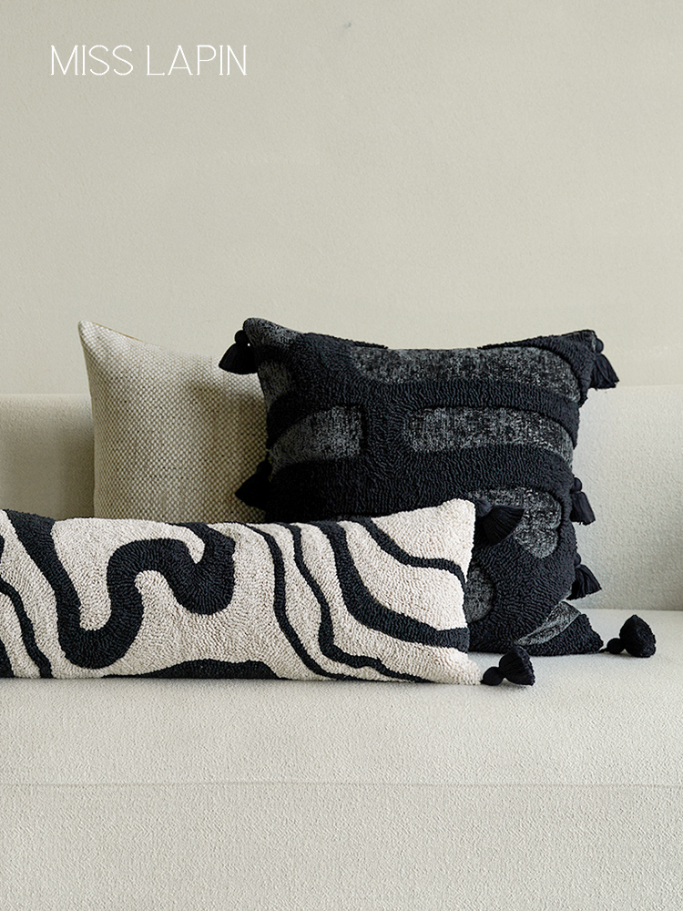 澜品『墨闻』国潮水墨吊穗抱枕客厅中式黑白靠枕靠包沙发床头靠垫