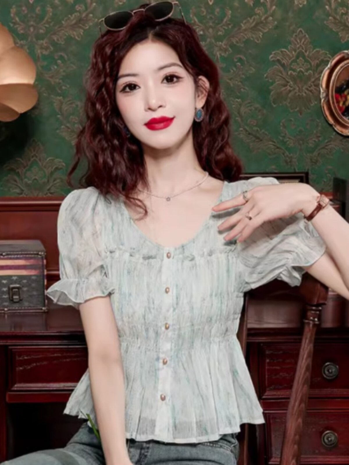 茶歇法式方领雪纺衬衫女短袖2026夏季新款减龄荷叶边皱褶收腰上衣