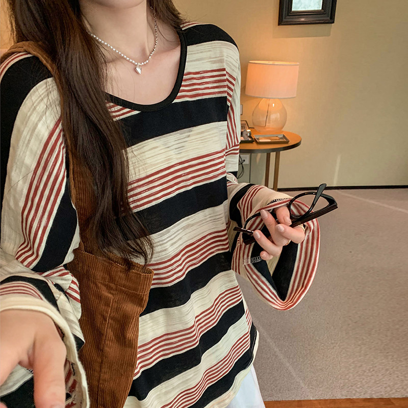春夏女t恤黑红条纹宽松慵懒V领长袖薄款罩衫早春新款港风上0226k