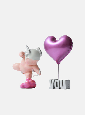 稀有艺术的瑞琪广辞，这是你客厅桌面现代雕塑饰品的结婚告白礼物