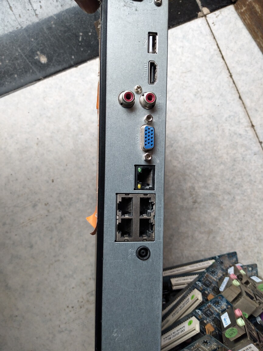 4路监控录像机POE供电1080P网络高清主机 DH-NVR2104HS-P-S1
