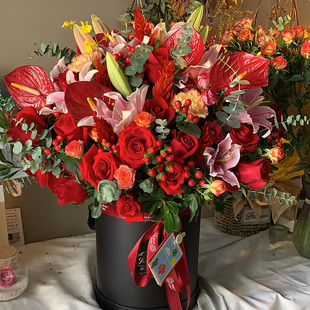 三八妇女节花束北京上海广州生日鲜花速递同城配送玫瑰花抱抱桶