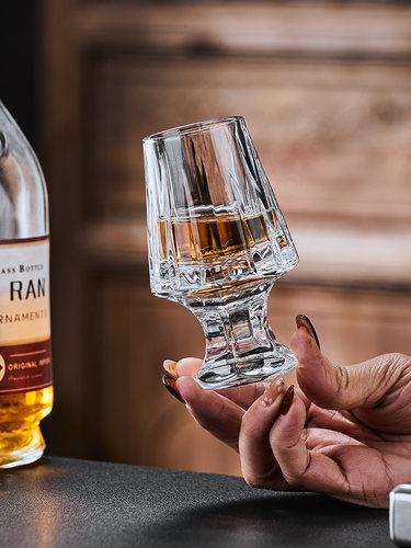 高级水晶专用品鉴杯威士忌酒杯复古闻香杯水晶玻璃洋酒杯子干邑杯