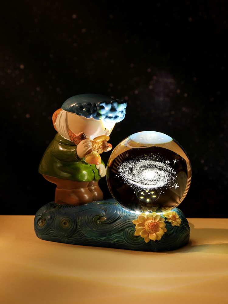 梵高星空水晶球小夜灯摆件办公室工位书桌艺术家装饰品送学生礼物