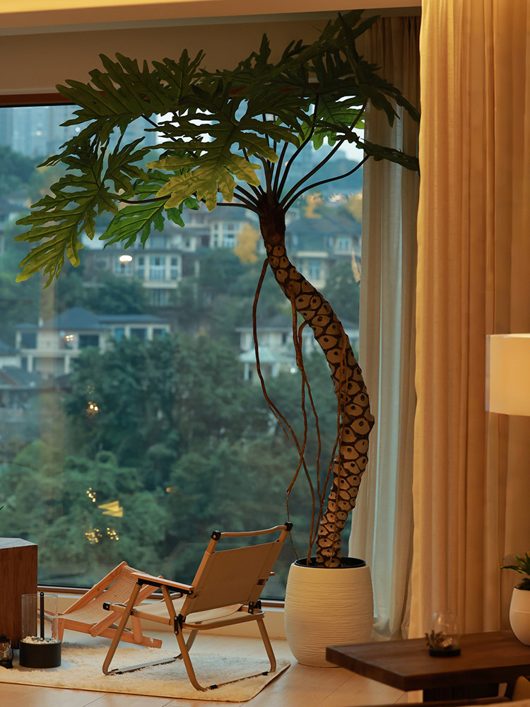 森空间仿真绿植龙鳞春羽植物简约原木风装饰大型落地氛围感龟背竹