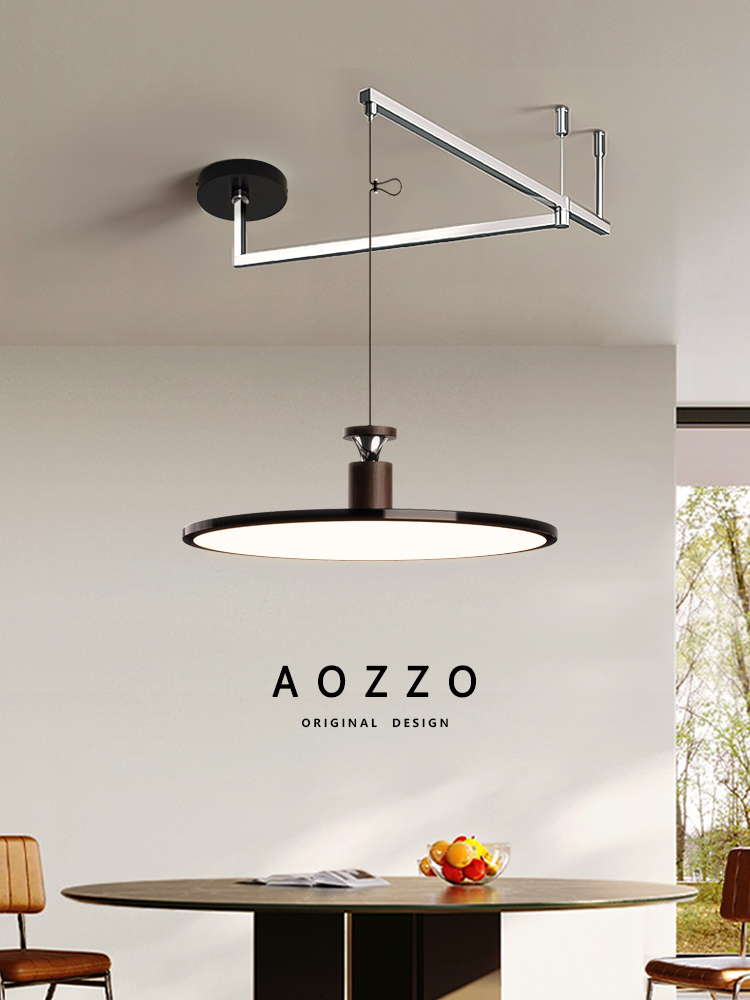 奥朵中古风餐厅吊灯2025年新款摇臂餐桌灯意式极简可移位中山灯具