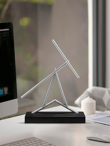 牛顿摆钢铁侠混沌摆永动机摆件高档创意商务礼品家居反重力模型