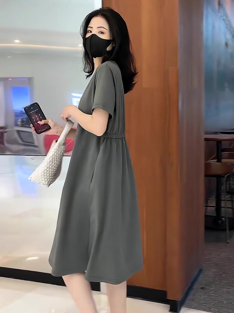 休闲短袖连衣裙女夏季新款大码宽松显瘦垂感小个子女士中长裙子薄