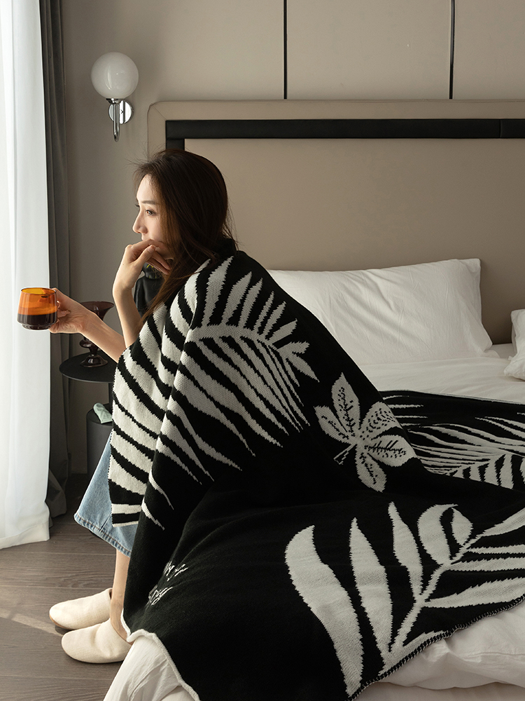 Uncle Bombins北欧风沙发盖毯小毯子针织薄款空调毯办公室午睡毯