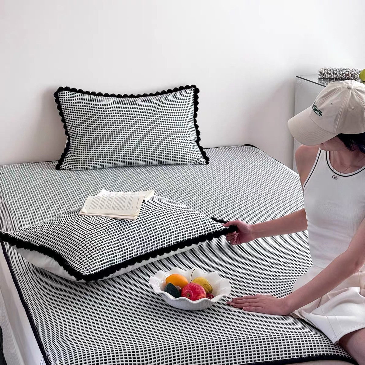 ins简约黑白华夫格夏季a类母婴级冰丝凉席三件套可机洗折叠空调席
