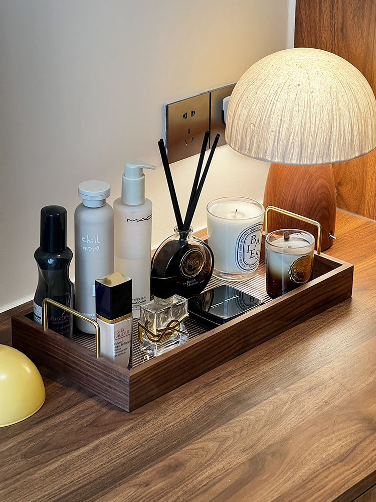 化妆品置物架轻奢高级感梳妆台收纳筐桌面护肤品收纳盒胡桃木托盘