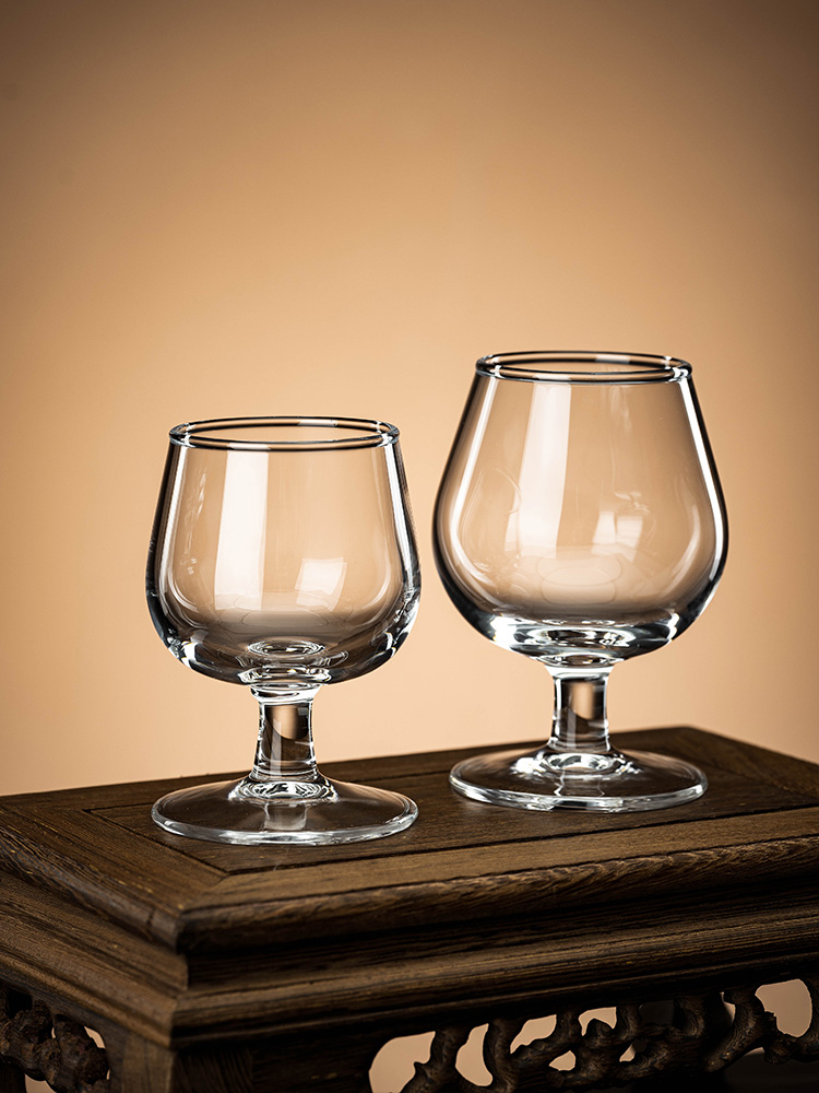 轻奢高脚白酒杯家用高档二两小酒杯水晶玻璃威士忌洋酒啤酒杯套装