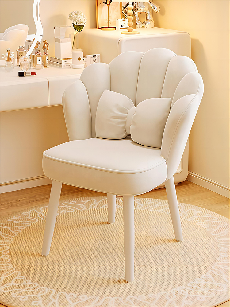 奶油风椅子靠背轻奢高级感主卧梳妆台凳子女生卧室花瓣美甲化妆椅