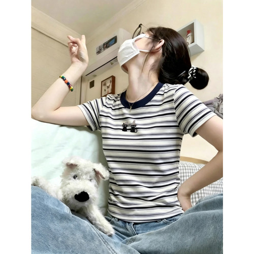 夏季时尚条纹短袖T恤女撞色减龄修身复古辣妹打底上衣0813e