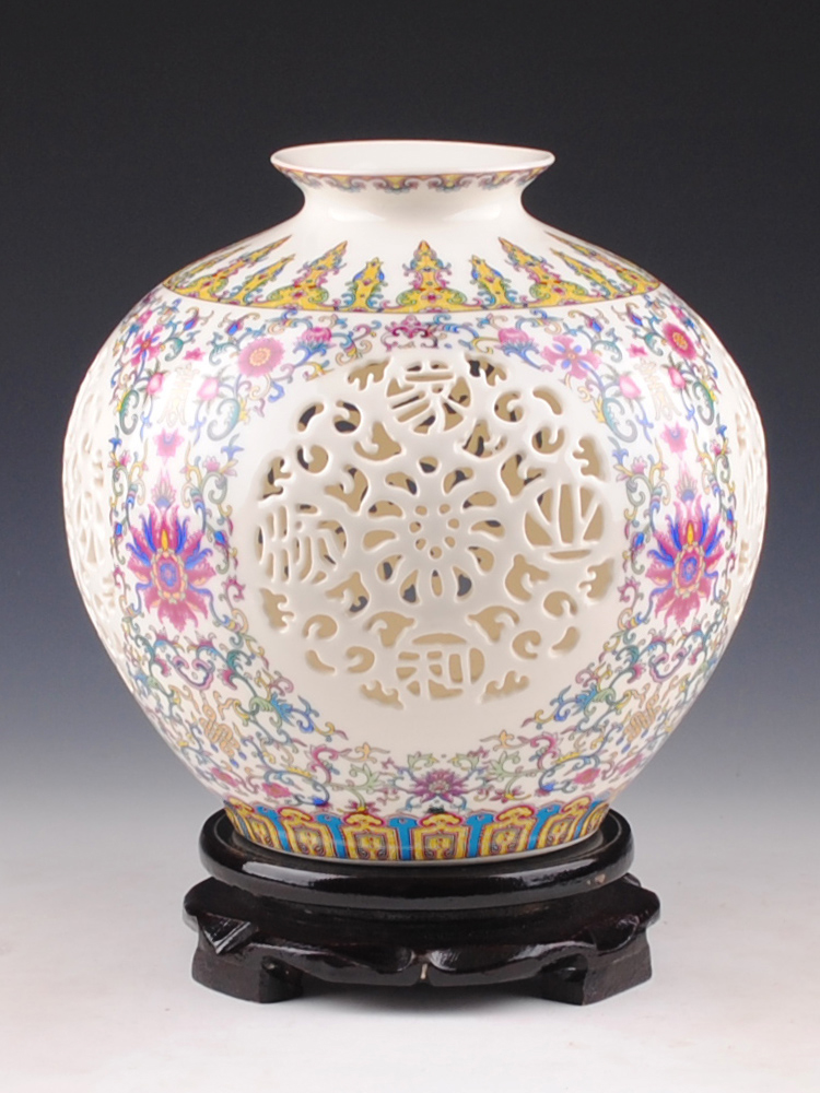 景德镇陶瓷花瓶摆件客厅插花粉彩镂空瓷器现代中式家居酒柜装饰品