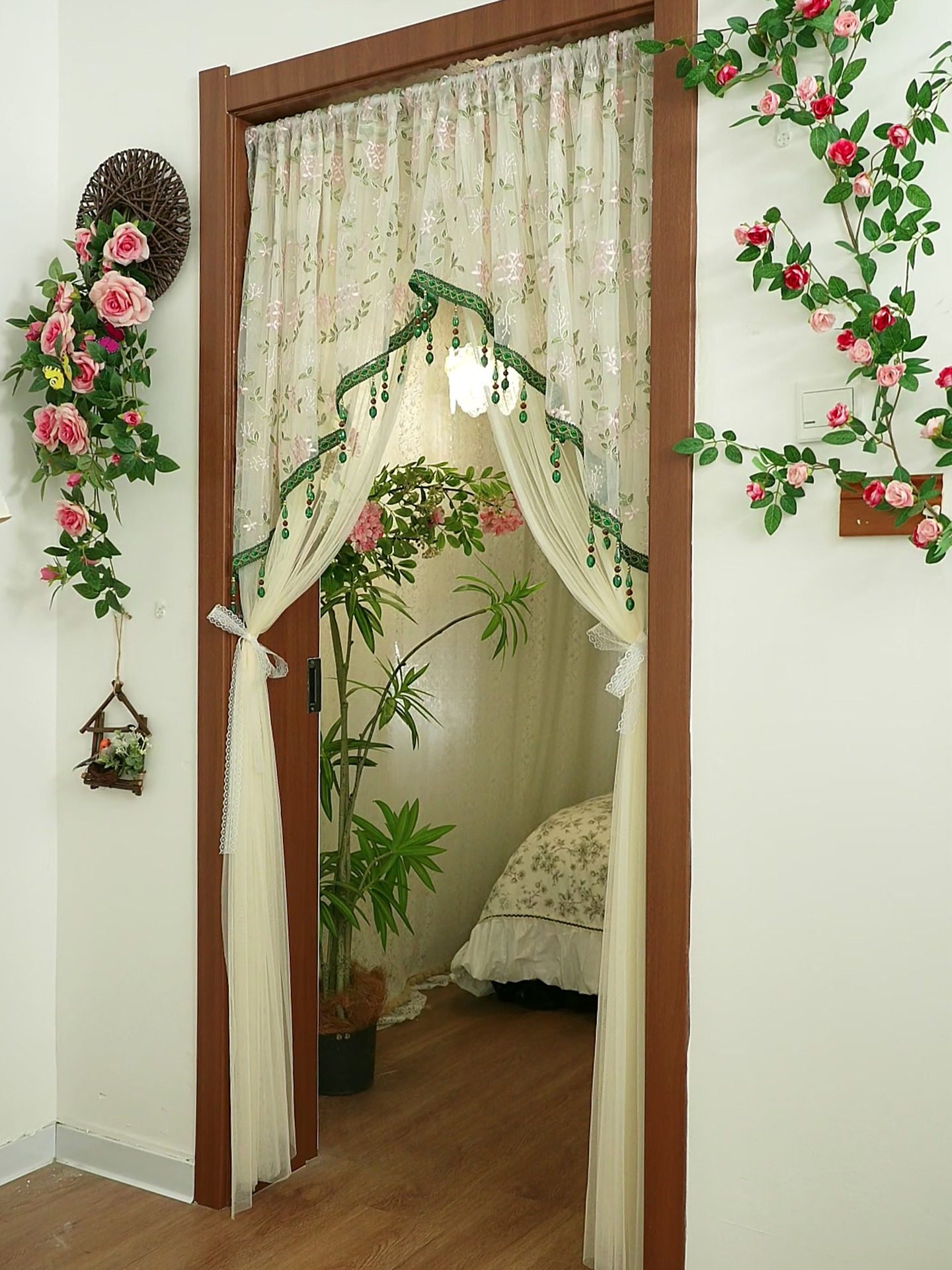 双层纱吊坠门帘法式氛围感卧室防蚊隐私纱帘蕾丝绣花纱吊珠免钉帘