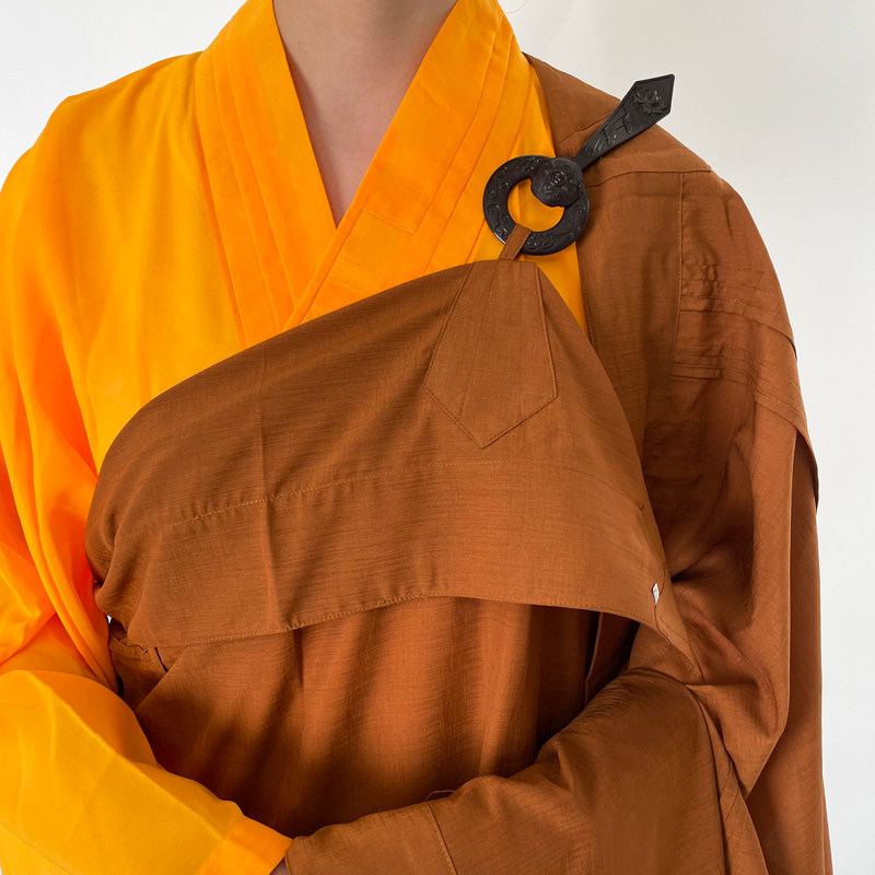 高档七衣出家人袈裟和尚橄榄色多丽丝面料僧服缦衣海清秋款男女款