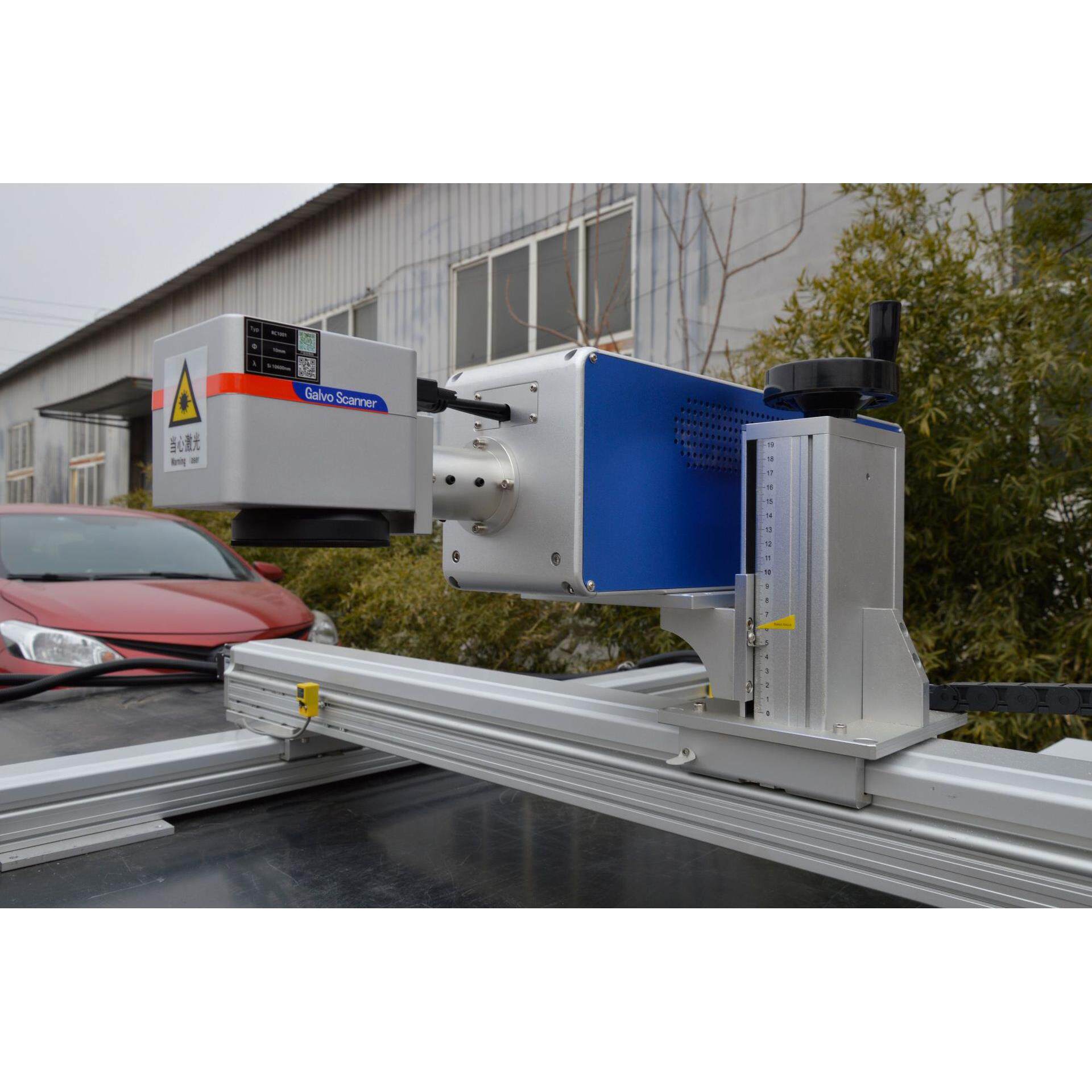 鸿济大幅面工品艺雕刻机金属面深雕立体浮曲xcb机3d雕激光打标机