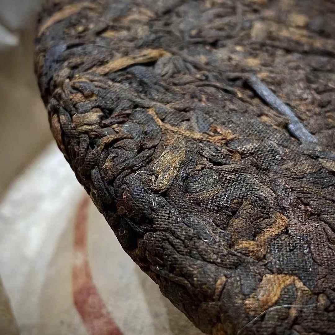 云南普洱茶熟茶熟普2019年吴家箐普洱茶叶七子饼古树熟茶源