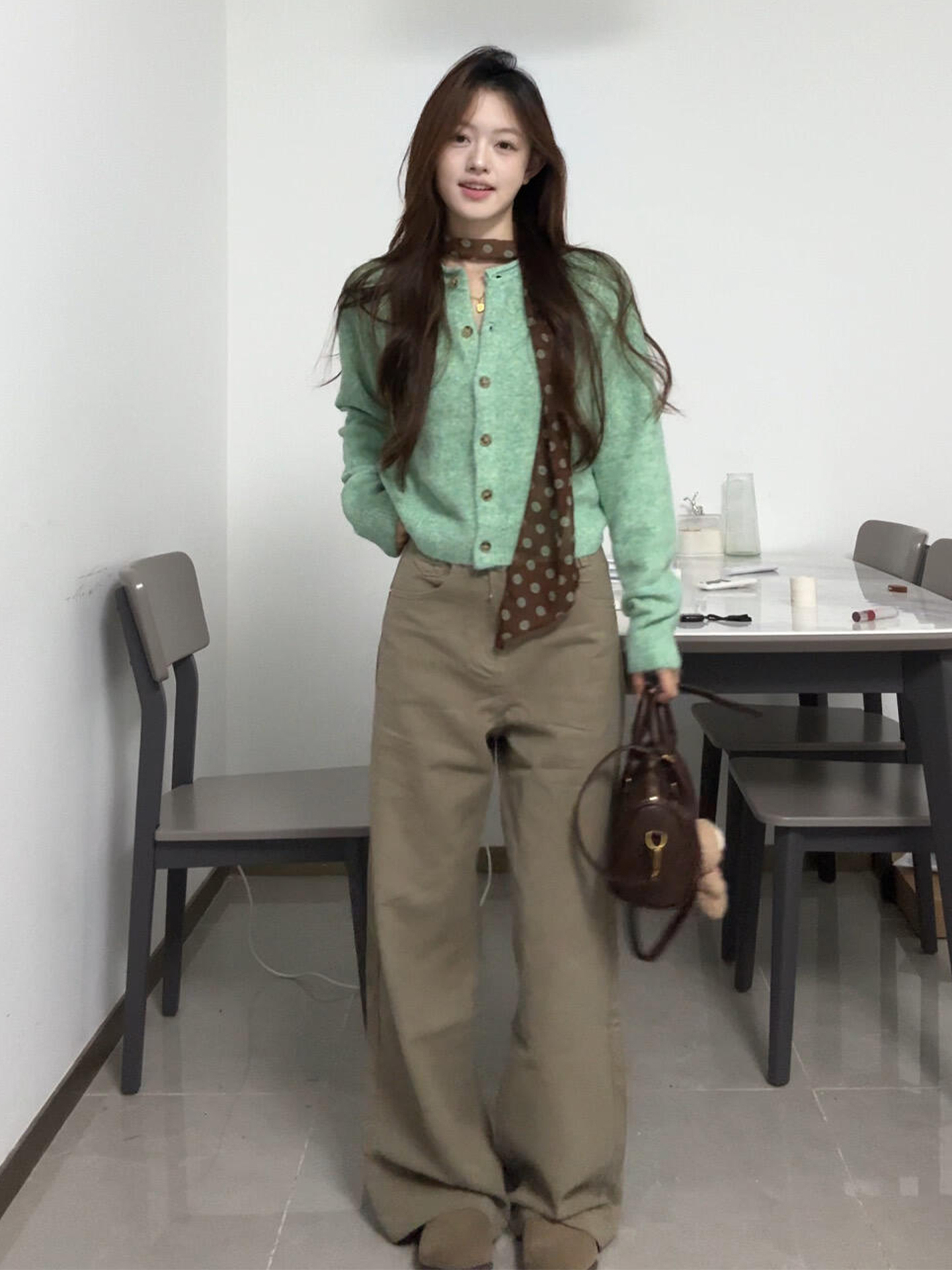 绿色针织开衫毛衣外套女2025新款爆款早初秋季穿搭小香慵懒风上衣