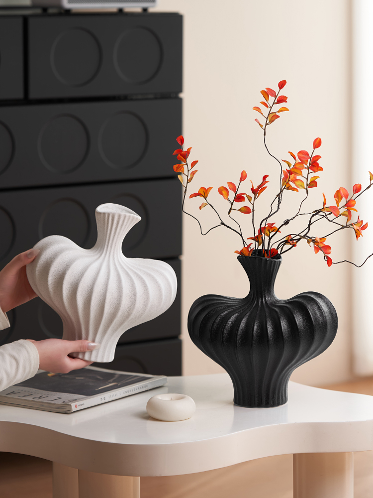 美人肩花瓶摆件客厅桌面轻奢高级感侘寂风陶瓷插花干花复古装饰品