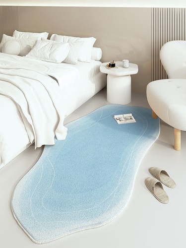 冬天蓝色床边地毯卧室仿羊绒高级不规则异形云朵房间毛绒加厚地垫