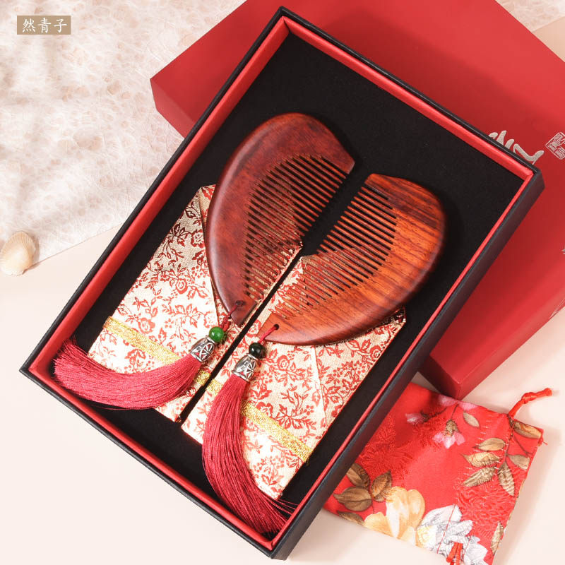 礼盒套装梳子女陪嫁妆檀木婚庆木梳礼品一对结婚红喜镜子朋友礼物,家庭/个人清洁工具,梳子/化妆梳/按摩梳,淘宝优惠券,粉丝福利购,淘宝优惠卷