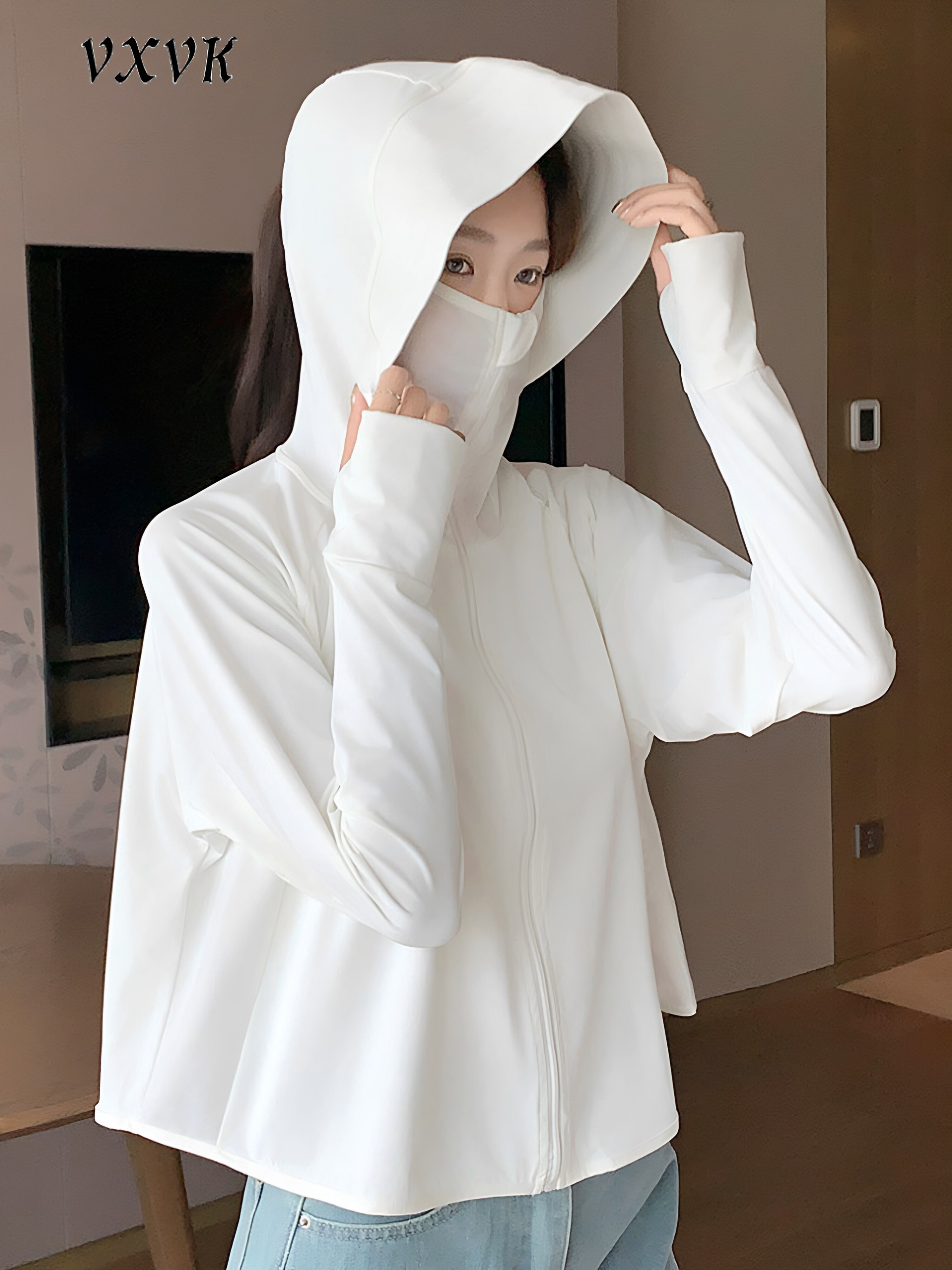 白色防紫外线户外防晒服女2026夏季宽松冰丝透气轻薄戴帽防晒上衣