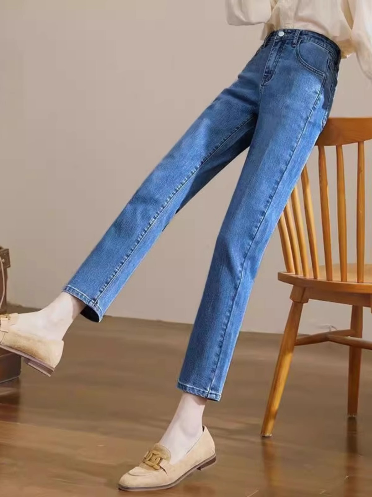 蓝色烟管直筒牛仔裤女2025新款夏季薄款八九分小个子女士法棍裤子