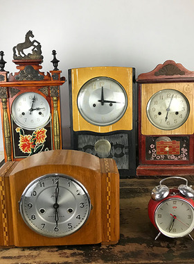 老物件老钟表旧挂钟80年代民俗怀旧老式上弦北极星挂钟古董钟摆件