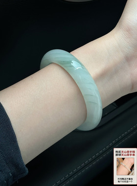 天然飘花天山翠手镯女款高级正品胖圆条玉镯子新中式礼物