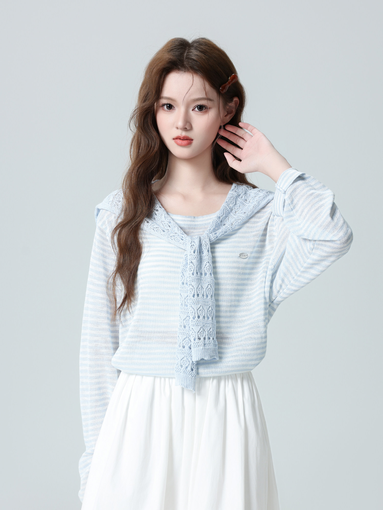 蓝色条纹长袖T恤女早秋2025春秋新款设计感宽松披肩系带薄款上衣