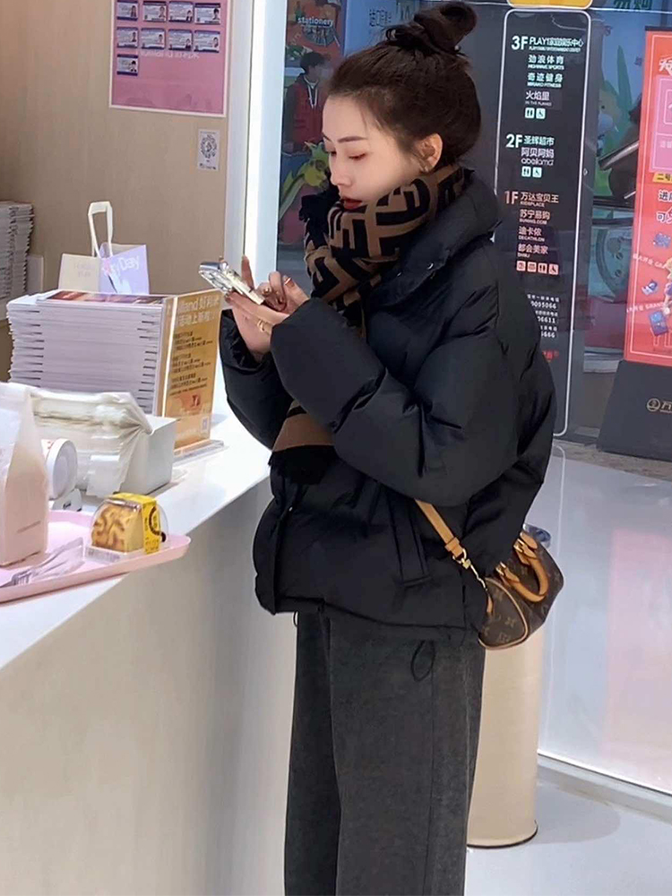 超好看短款羽绒服女冬季2025新款爆款白鸭绒加厚小个子面包服外套