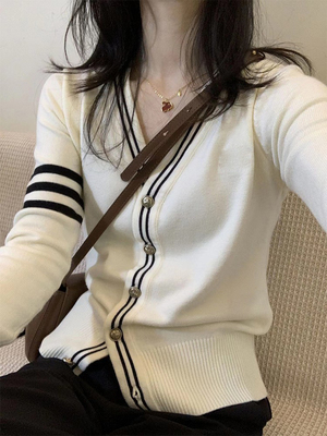 开衫针织外套女2025早秋流行穿搭毛衣外穿小香风外搭高级感上衣