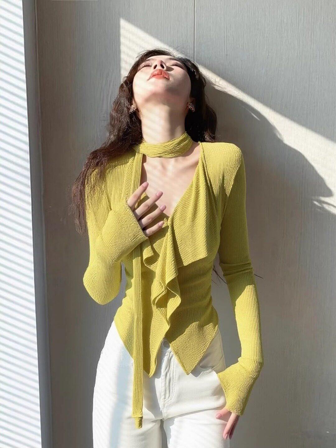 柃檬黄长袖T恤2026新款绝美巨好看收腰显瘦荷叶边气质女神范上衣