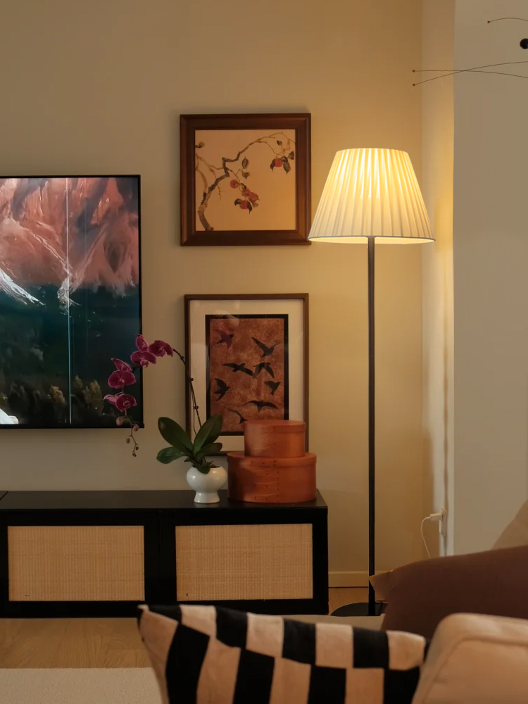 落地灯客厅温馨装饰卧室床头灯具现代简约北欧百褶立式台灯194U