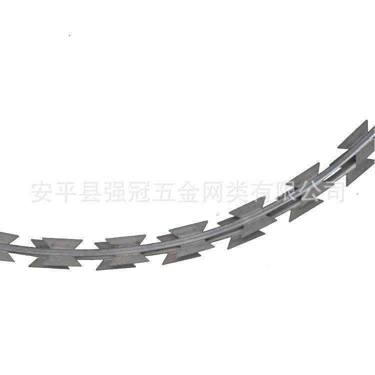 铁丝护栏Y防护网刀片刺型绳防爬JHZ隔攀离围网飞机场柱监狱护栏网