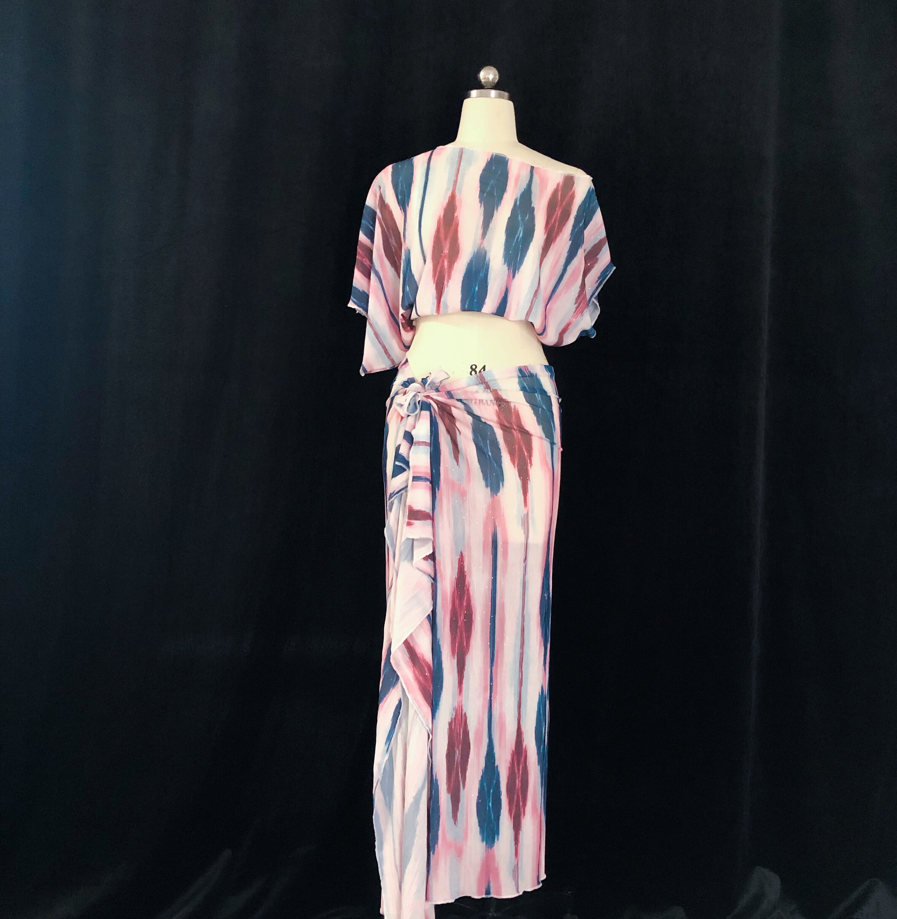 新款肚皮舞东方舞练功服练习服网纱长裙臀巾套装初学者团体套装