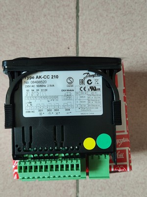 AK-CC210(084B8520)丹佛斯温控器，全新! 有