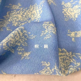 进口天然纤维天蓝色印花棉麻面料夏季新款抗皱连衣裙女裙服装布料