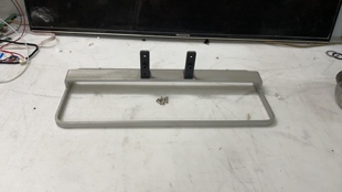 东芝55L3305CS底座 原装拆机配齐螺丝发货