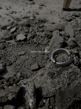 设计师品牌风线条银饰戒指定制