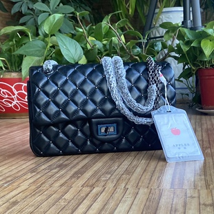 潮流小包潮 正品 苹果品牌2026新款 单肩斜挎羊皮菱格链条小香风时尚