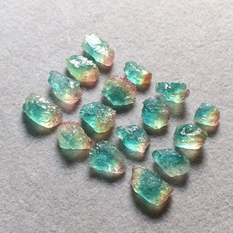 稀缺矿源~荧光碧玺原石~少有的粉黄蓝绿~diy镶嵌足金手链项链随形
