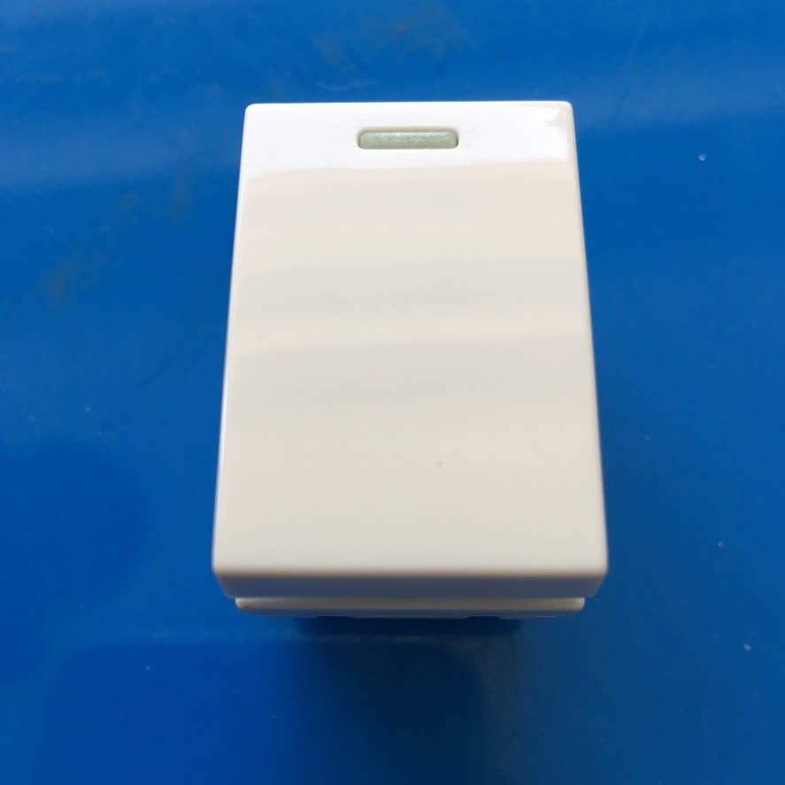 tcl国际电工网络开关插座