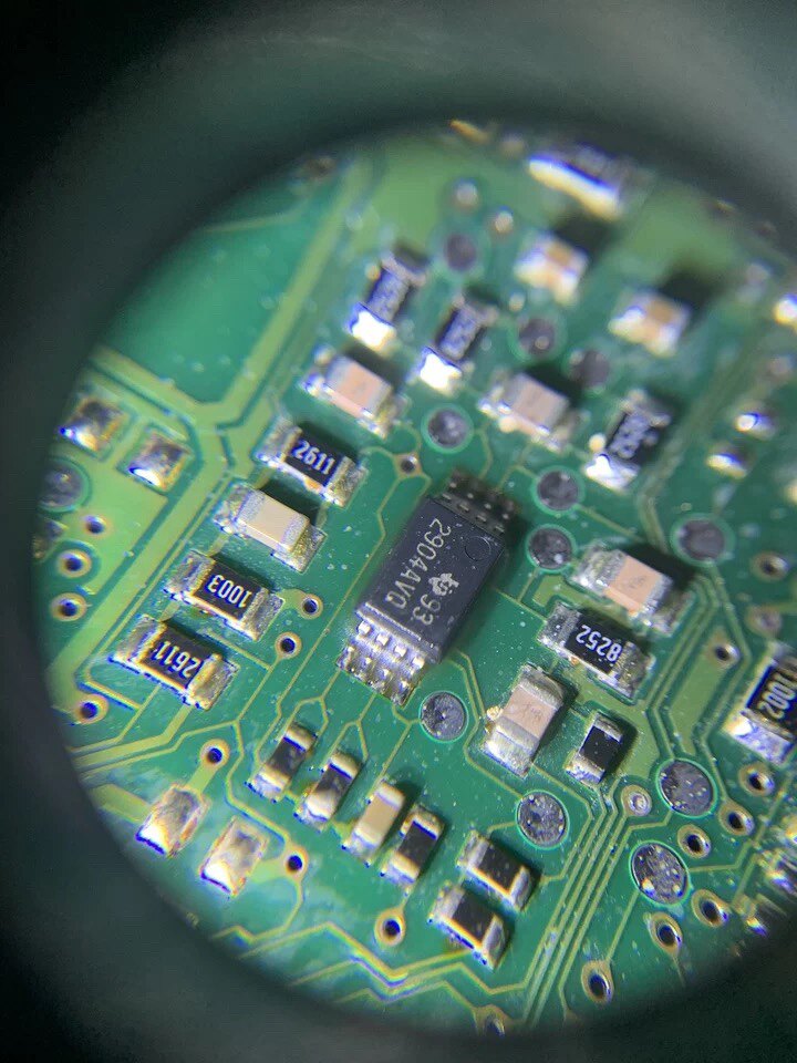 LM2904AVQPWRQ1 2904AVQ 运算放大器芯片 贴片TSSOP-8 全新原装集