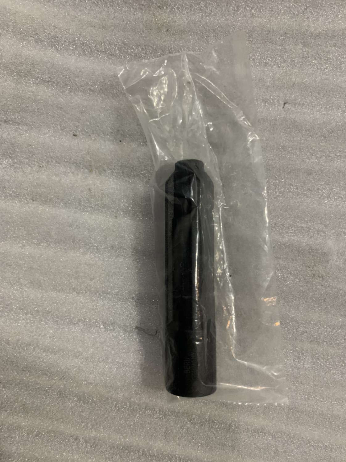 上海汇众伊斯坦纳奔驰MB100火花塞接头缸线接管火花塞套管火嘴套