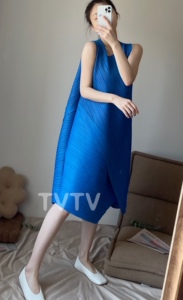 设计感褶皱无袖连衣裙孕妇