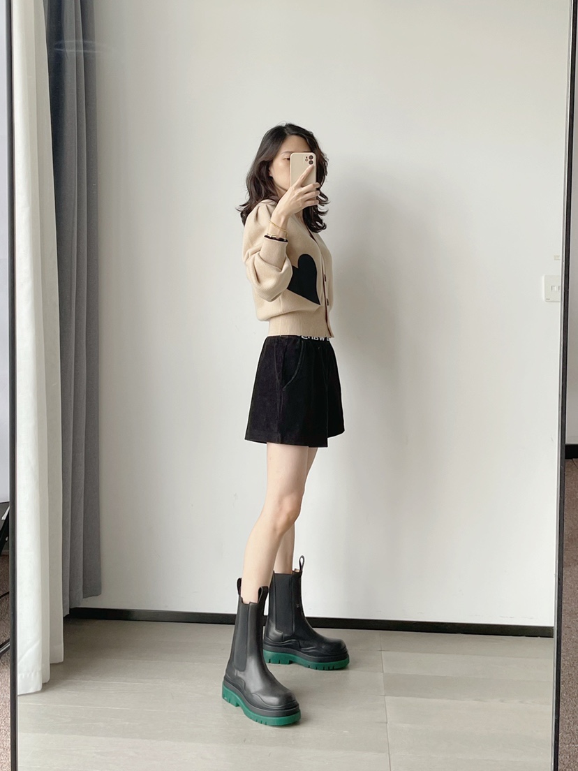 ponkey 长腿雪尼尔～大大王，灯芯绒松紧腰子母提花腰带廓形短裤