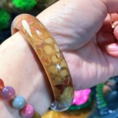 一博珊福精品天然珊瑚玉冰彩手镯女